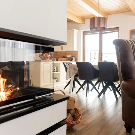 Laura * Stará Lesná