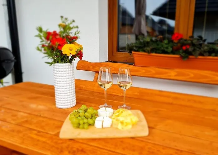 Laura Дом отдыха Стара-Лесна