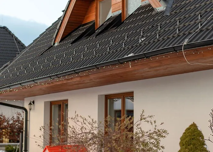 Laura Дом отдыха Стара-Лесна